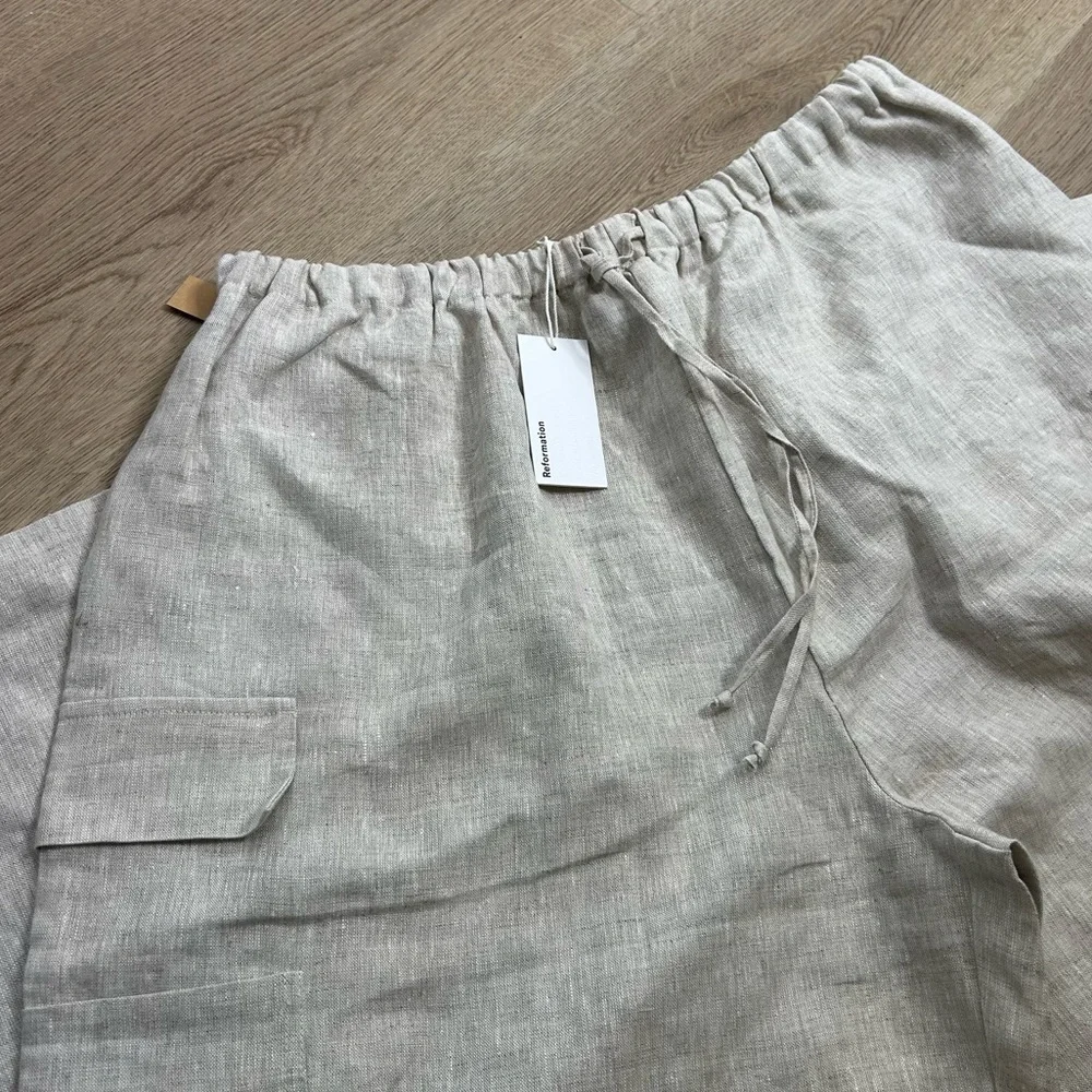 NWT Reformation 100% Linen Ethan Relaxed Fit Cargo Wide Leg Pant in Oatmeal